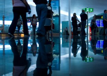 Na&nbsp;lotnisku w&nbsp;Nowej Zelandii można przytulać się tylko&nbsp;trzy minuty