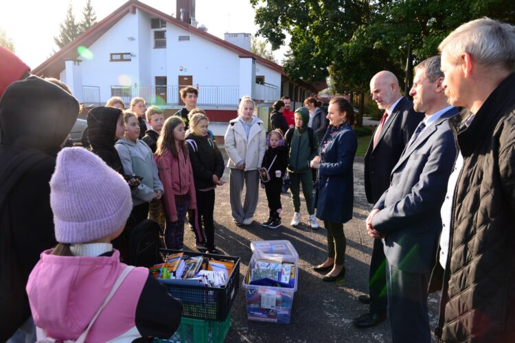 Pomoc dla powodzian. W Nisku zbiórka artykułów szkolnych
