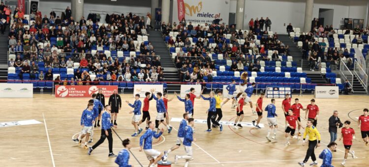 Piłka ręczna. Handball Stal Mielec wygrała z SMS Kielce 1 - Polskie Radio Rzeszów Piłka ręczna. Handball Stal Mielec wygrała z SMS Kielce