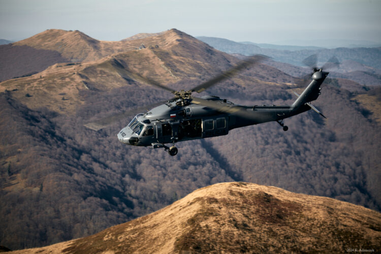 Black Hawk nad Bieszczadami. Ekstremalne szkolenie służb mundurowych (zdjęcia, video)