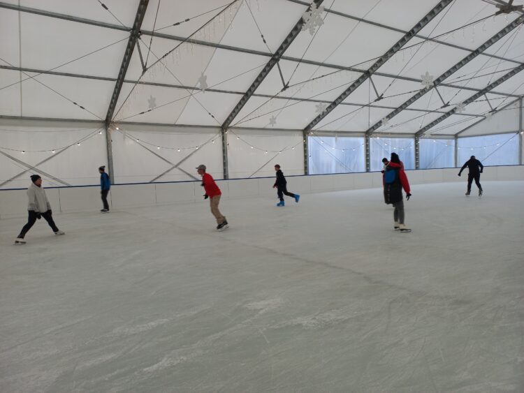 Rozpoczął się sezon na łyżwy w Rzeszowie