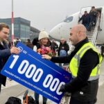 Milionowy pasażer lotniska w Jasionce 3 - Polskie Radio Rzeszów Milionowy pasażer lotniska w Jasionce - Polskie Radio Rzeszów