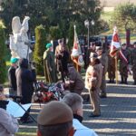 W Krowicy Samej odsłonięto tablicę upamiętniającą ofiary Rzezi Wołyńskiej - Polskie Radio Rzeszów