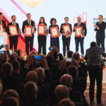 W zamku w Łańcucie Andrzej Duda uhonorował laureatów XXII edycji Nagrody Gospodarczej Prezydenta RP (fotogaleria) 13 - Polskie Radio Rzeszów W zamku w Łańcucie Andrzej Duda uhonorował laureatów XXII edycji Nagrody Gospodarczej Prezydenta RP (fotogaleria) - Polskie Radio Rzeszów