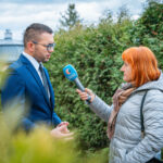 Ambasador Japonii w Przemyślu. Rząd kraju kwitnącej wiśni wsparł m.in. renowację ośrodka dla uchodźców (zdjęcia) - Polskie Radio Rzeszów