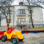 Ambasador Japonii w Przemyślu. Rząd kraju kwitnącej wiśni wsparł m.in. renowację ośrodka dla uchodźców (zdjęcia) - Polskie Radio Rzeszów