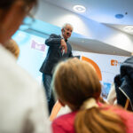 Wystartowały Świąteczne Targi Książki, gratka dla dzieci i dorosłych (zdjęcia) 8 - Polskie Radio Rzeszów Wystartowały Świąteczne Targi Książki, gratka dla dzieci i dorosłych (zdjęcia) - Polskie Radio Rzeszów