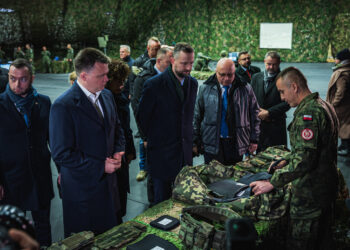 Wicepremier i&nbsp;marszałek Sejmu z&nbsp;wizytą u&nbsp;podhalańczyków w&nbsp;Rzeszowie (zdjęcia, video)