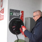 W miejscach publicznych w Sędziszowie Małopolskim pojawiły się defibrylatory 2 - Polskie Radio Rzeszów W miejscach publicznych w Sędziszowie Małopolskim pojawiły się defibrylatory - Polskie Radio Rzeszów