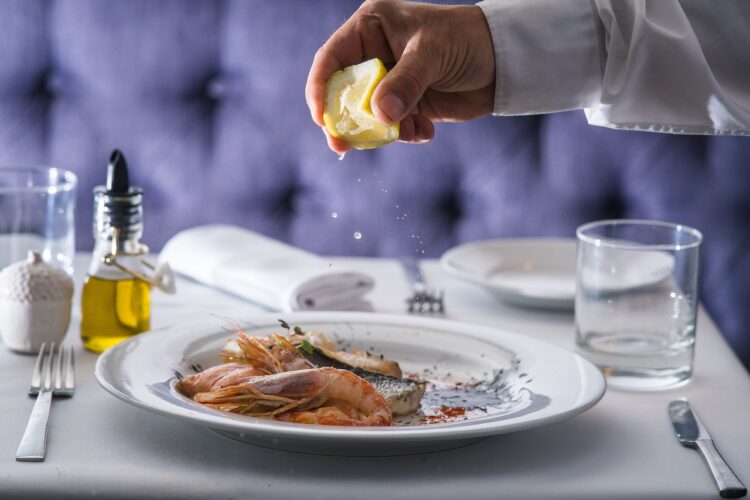 Coraz więcej placówek gastronomicznych i sklepów na Podkarpaciu