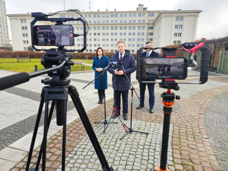 Politycy PiS krytykują Ministerstwo Edukacji