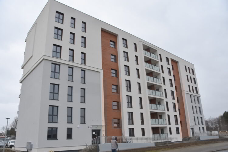 Przekazanie kluczy do pierwszego bloku SIM w Sędziszowie Małopolskim