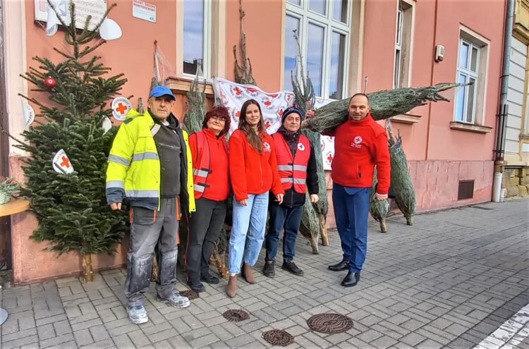 Akcja charytatywna "Łączy nas choinka" 1 - Polskie Radio Rzeszów Akcja charytatywna „Łączy nas choinka”