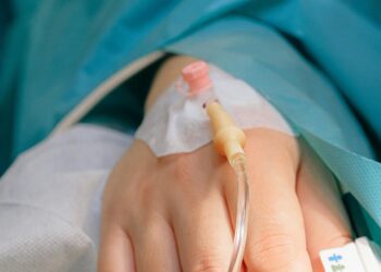 Lekarze walczą o&nbsp;życie głodzonej trzylatki