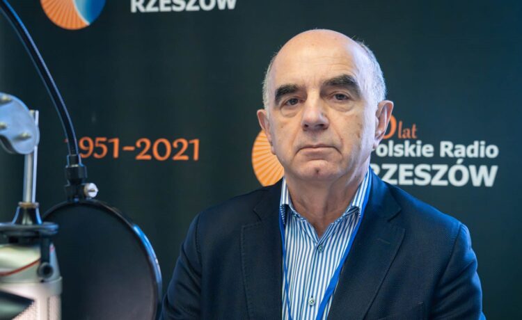 GOŚĆ DNIA. Mniej zarabiamy, dlatego mniej wydamy na święta