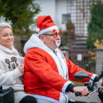 Mikołaj zapukał do szpitalnych okien i obdarował małych pacjentów (fotogaleria) - Polskie Radio Rzeszów