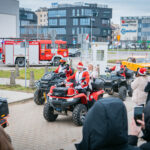 Mikołaj zapukał do szpitalnych okien i obdarował małych pacjentów (fotogaleria) - Polskie Radio Rzeszów