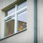 Mikołaj zapukał do szpitalnych okien i obdarował małych pacjentów (fotogaleria) - Polskie Radio Rzeszów