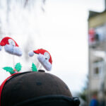 Mikołaj zapukał do szpitalnych okien i obdarował małych pacjentów (fotogaleria) - Polskie Radio Rzeszów