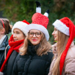 Mikołaj zapukał do szpitalnych okien i obdarował małych pacjentów (fotogaleria) - Polskie Radio Rzeszów