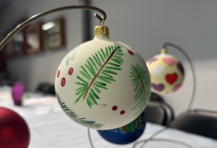 Warsztaty malowania bombek na szkle