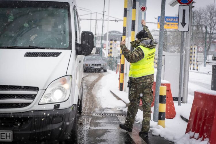 Kolejne auta z kradzieży zatrzymane na granicy