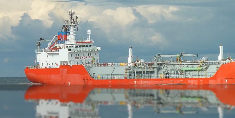 Statek z pociskami przeciwlotniczymi, które miały trafić do Jasionki osiadł na mieliźnie