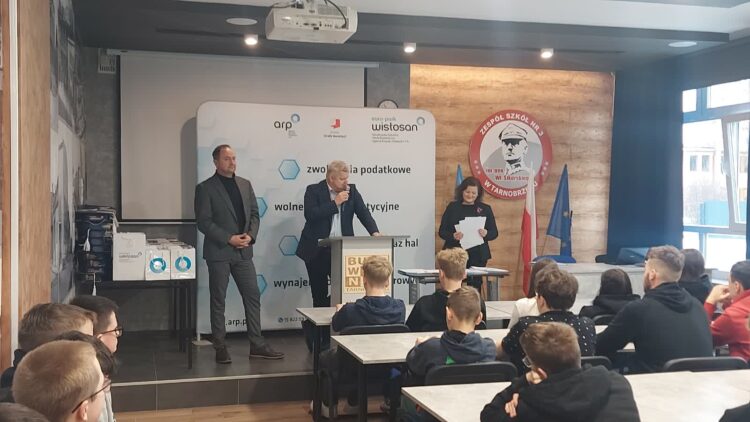 Wisłosan Young Staff Academy w tarnobrzeskiej budowlance