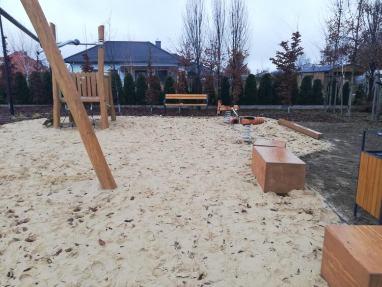 Nowy park przy ulicy K. Wojtyły w Rzeszowie