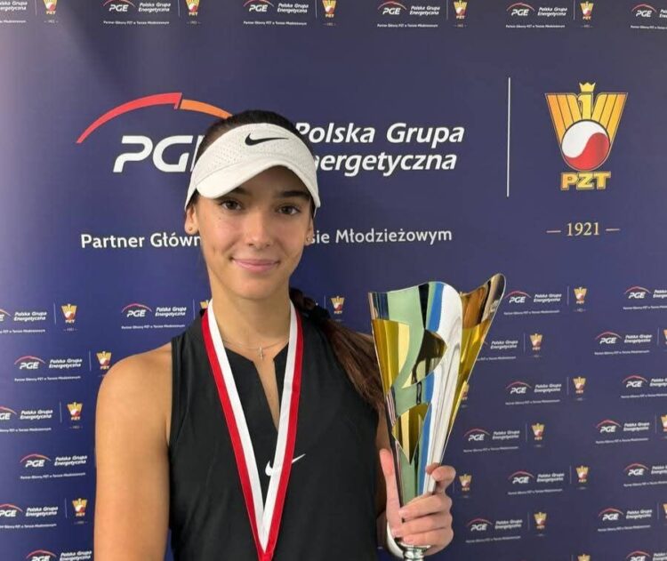 Oliwia Sybicka najlepsza w Polsce