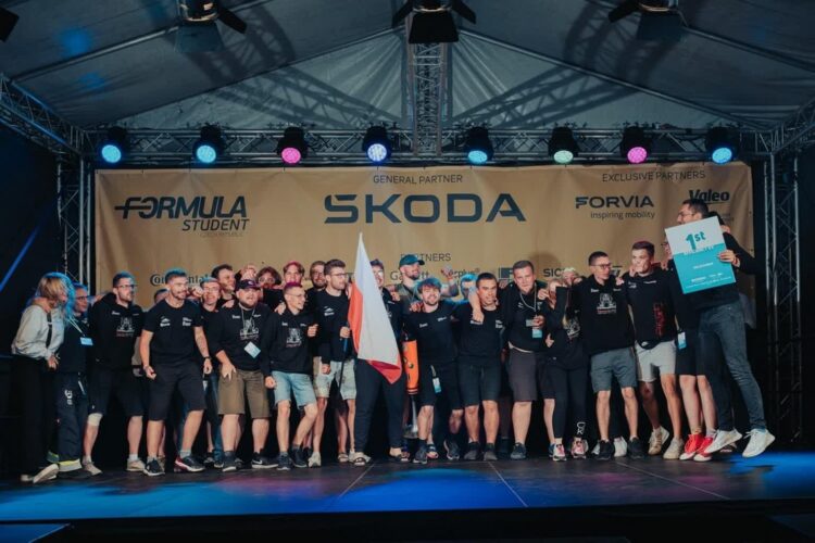 Sukces studentów z Politechniki Rzeszowskiej w światowym rankingu FSAE