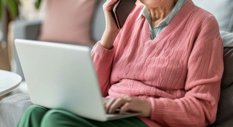 Pracownicy banku i poczty uchronili 70-latkę przed oszustem