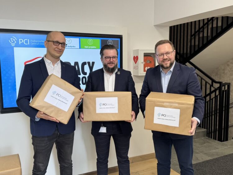 Rodacy Bohaterom – Polacy na kresach czekają na nasze wsparcie 1 - Polskie Radio Rzeszów Rodacy Bohaterom – Polacy na kresach czekają na nasze wsparcie