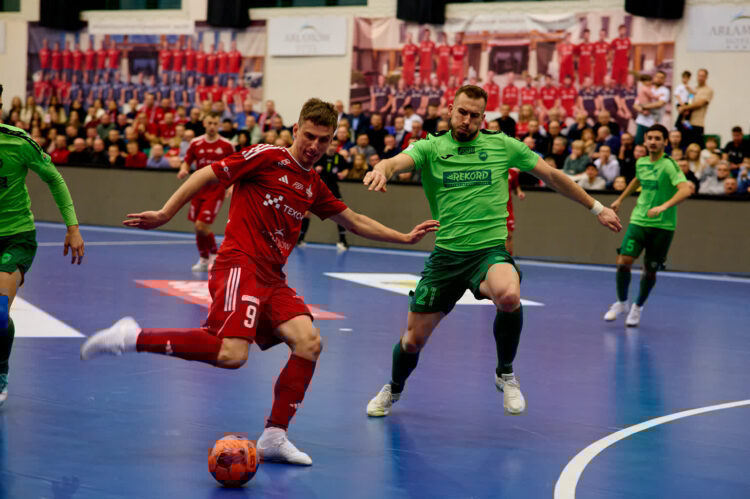 Porażka Eurobusa z mistrzem Polski (zdjęcia)