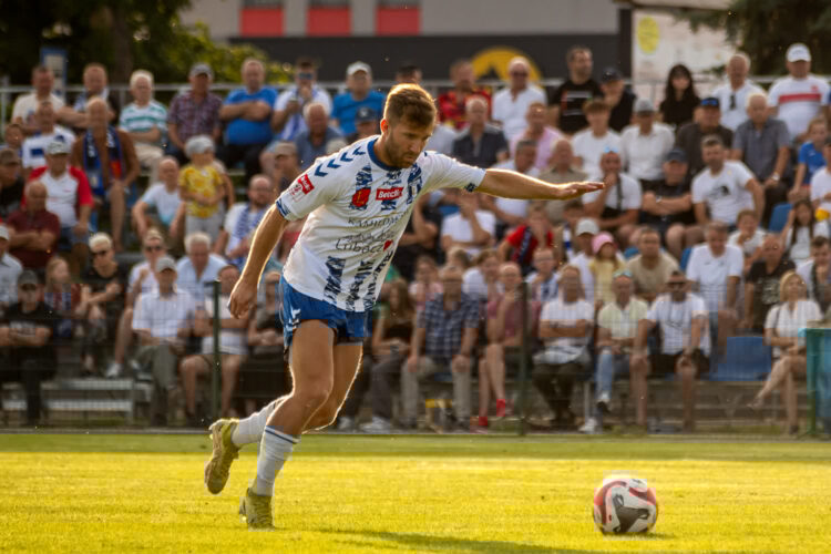 Znamy już wszystkie rozstrzygnięcia dotyczące naszych drużyn w III i IV lidze piłkarskiej 1 - Polskie Radio Rzeszów Fot. Facebook Pogoń Sokół Lubaczów