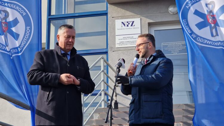 Nowa podstacja pogotowia w Przecławiu oficjalnie otwarta