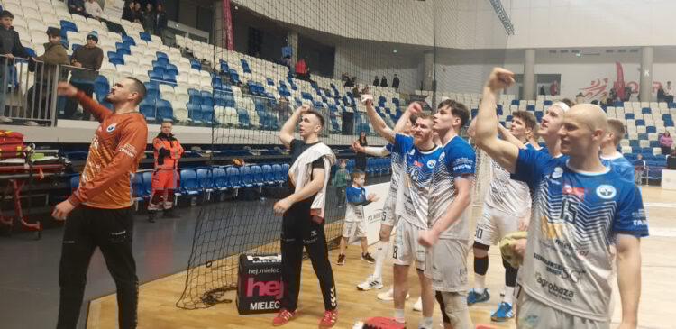 Handball Stal Mielec kontynuuje zwycięską passę 1 - Polskie Radio Rzeszów Handball Stal Mielec kontynuuje zwycięską passę
