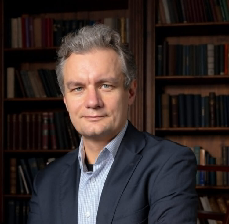 Fot. dr hab. Jarosław Kucharski - gość audycji Pisma i znaki