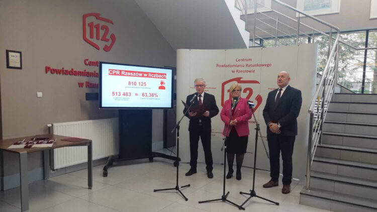 Apel o rozsądne korzystanie z numeru alarmowego 1 - Polskie Radio Rzeszów Apel o rozsądne korzystanie z numeru alarmowego