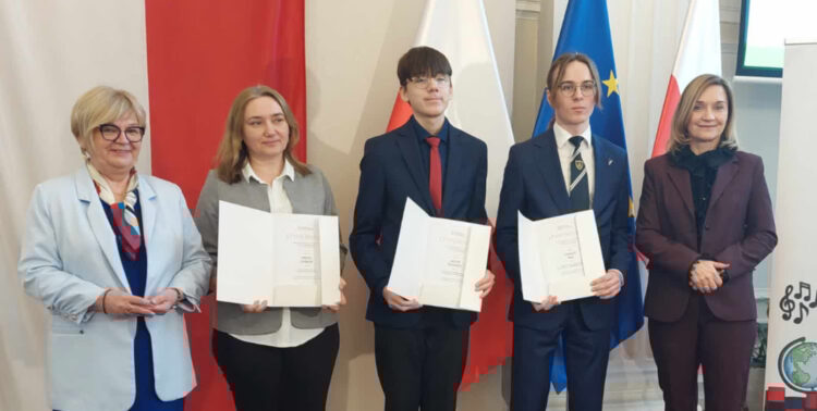 Stypendia ministra dla zdolnych uczniów z regionu