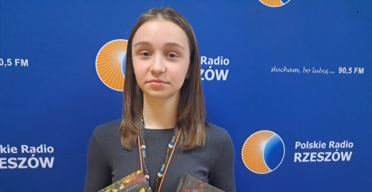 Małe recenzje poświęcamy "The Paper Dolls" 1 - Polskie Radio Rzeszów Fot. M. Iwanicka