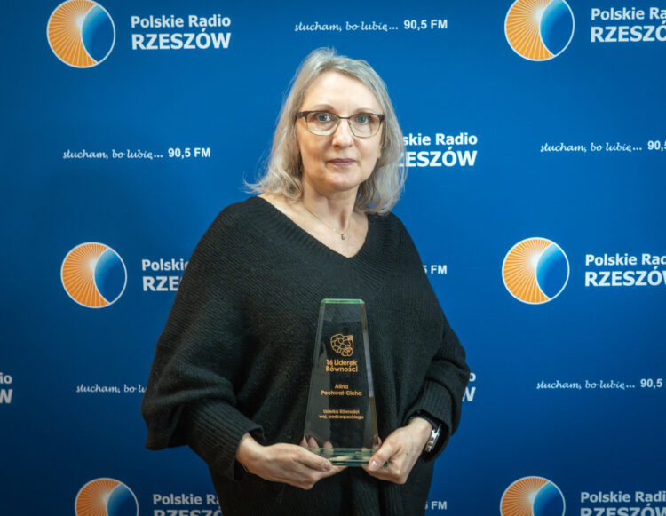 W "Tu i teraz" z Liderką Równości województwa podkarpackiego o kobietach w społeczeństwie 1 - Polskie Radio Rzeszów W „Tu i teraz” z Liderką Równości województwa podkarpackiego o kobietach w społeczeństwie