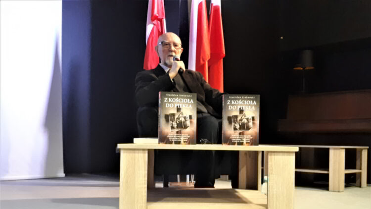 Spotkanie z prof. Srokowskim poświęcone ludobójstwu na Kresach RP 1 - Polskie Radio Rzeszów Spotkanie z prof. Srokowskim poświęcone ludobójstwu na Kresach RP