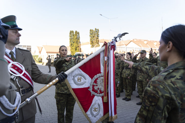 Nowi funkcjonariusze BiOSG (zdjęcia)