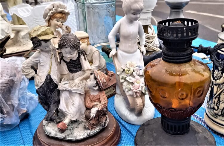 Dzień Staroci, czyli o pięknie zaklętym w starych przedmiotach