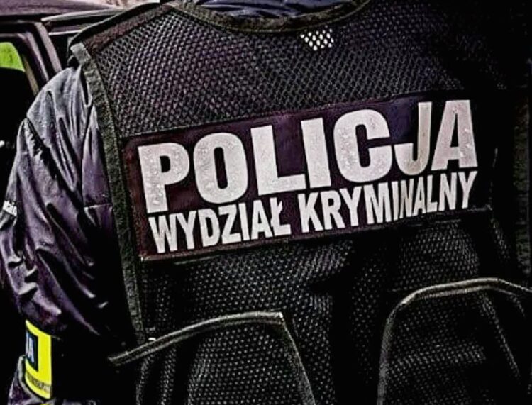 Odebrał od seniorki 120 tys. zł. Złapali go kolbuszowscy policjanci
