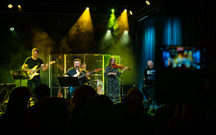 Koncert Zespołu Żmije (fotorelacja)