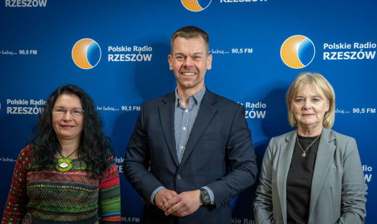 Wiosenne migracje żab. Uważajmy na drogach