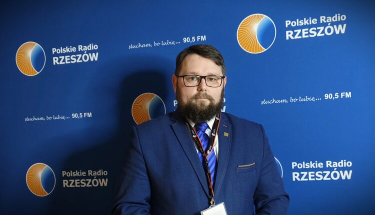 Biblia inspiruje wierzących i niewierzących