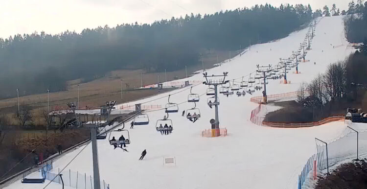 Obraz z kamery stacji BieszczadSki w Wańkowej